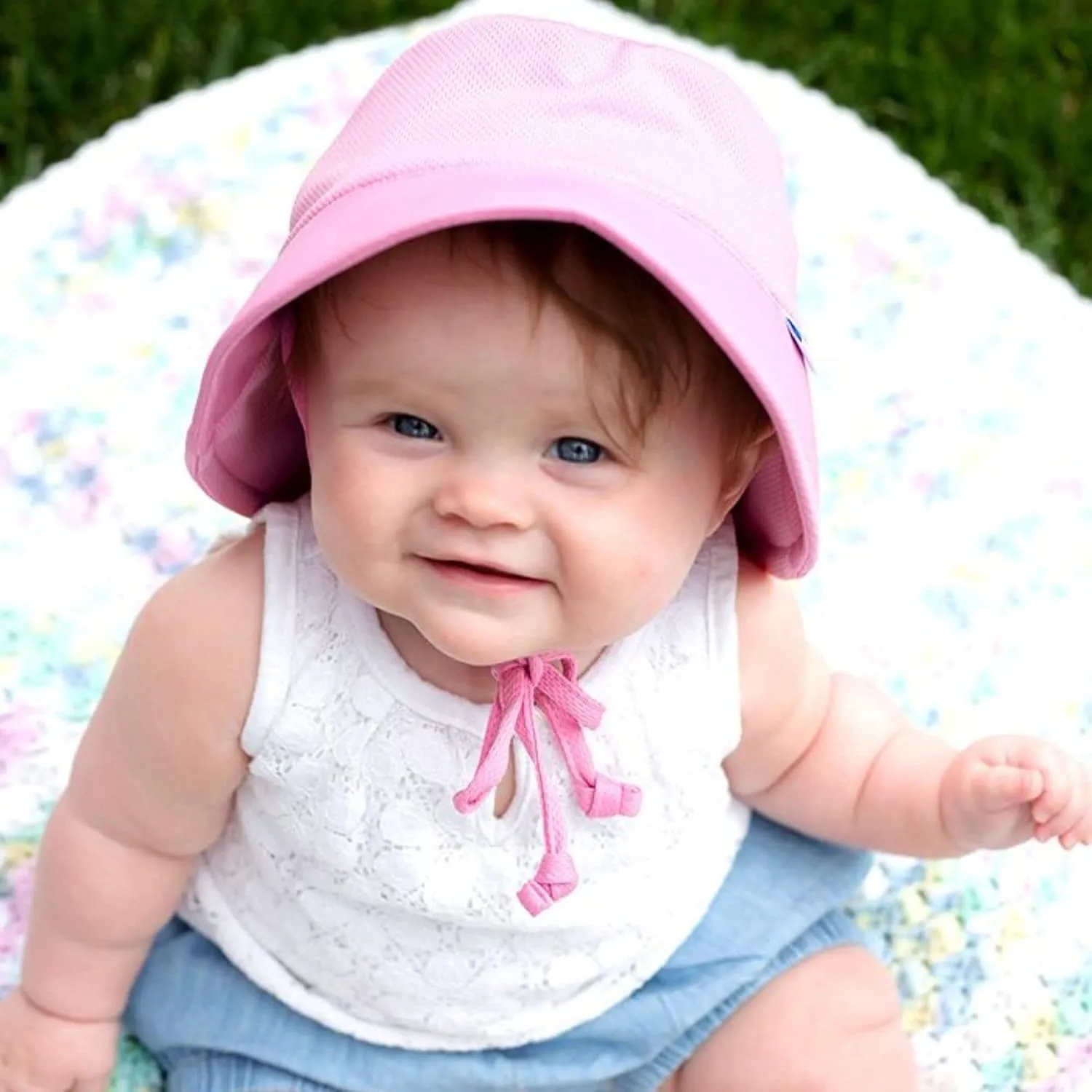 i play. by green sprouts Baby Breathable Swim & Sun Bucket Hat