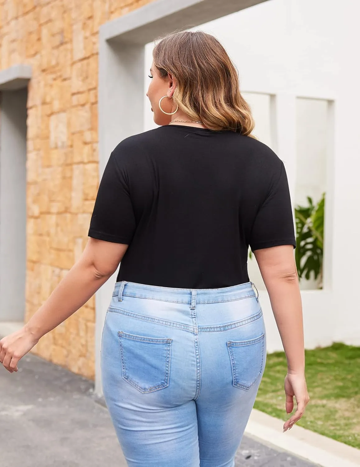 IN'VOLAND Women's Bodysuit Plus Size Short Sleeve Scoop Neck Bodysuit Basic Top T Shirt Leotards Jumpsuits