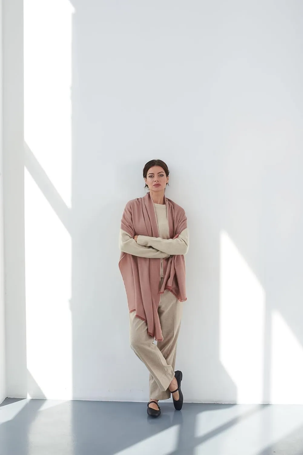 Italian Broad 70% Cashmere and 30% Silk Scarf Shawl Wrap Stole of Premium Quality Super Soft Made in Italy for Woman