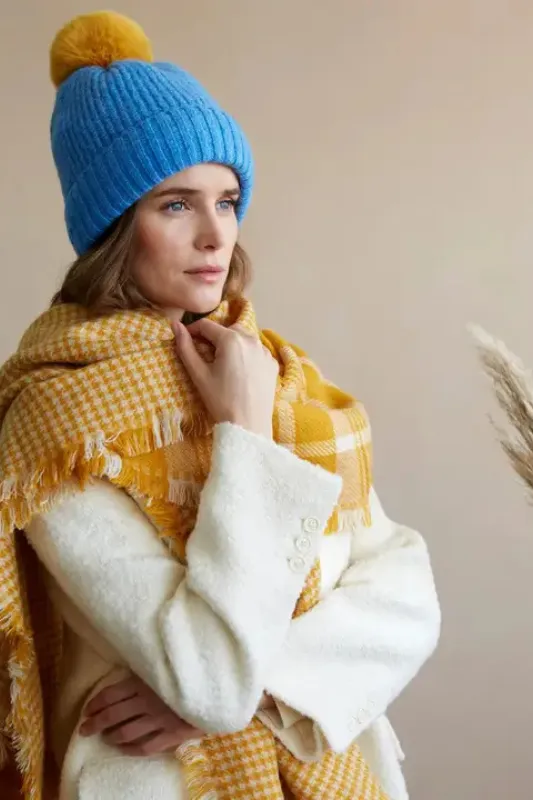 Pick-A-Pom Hat