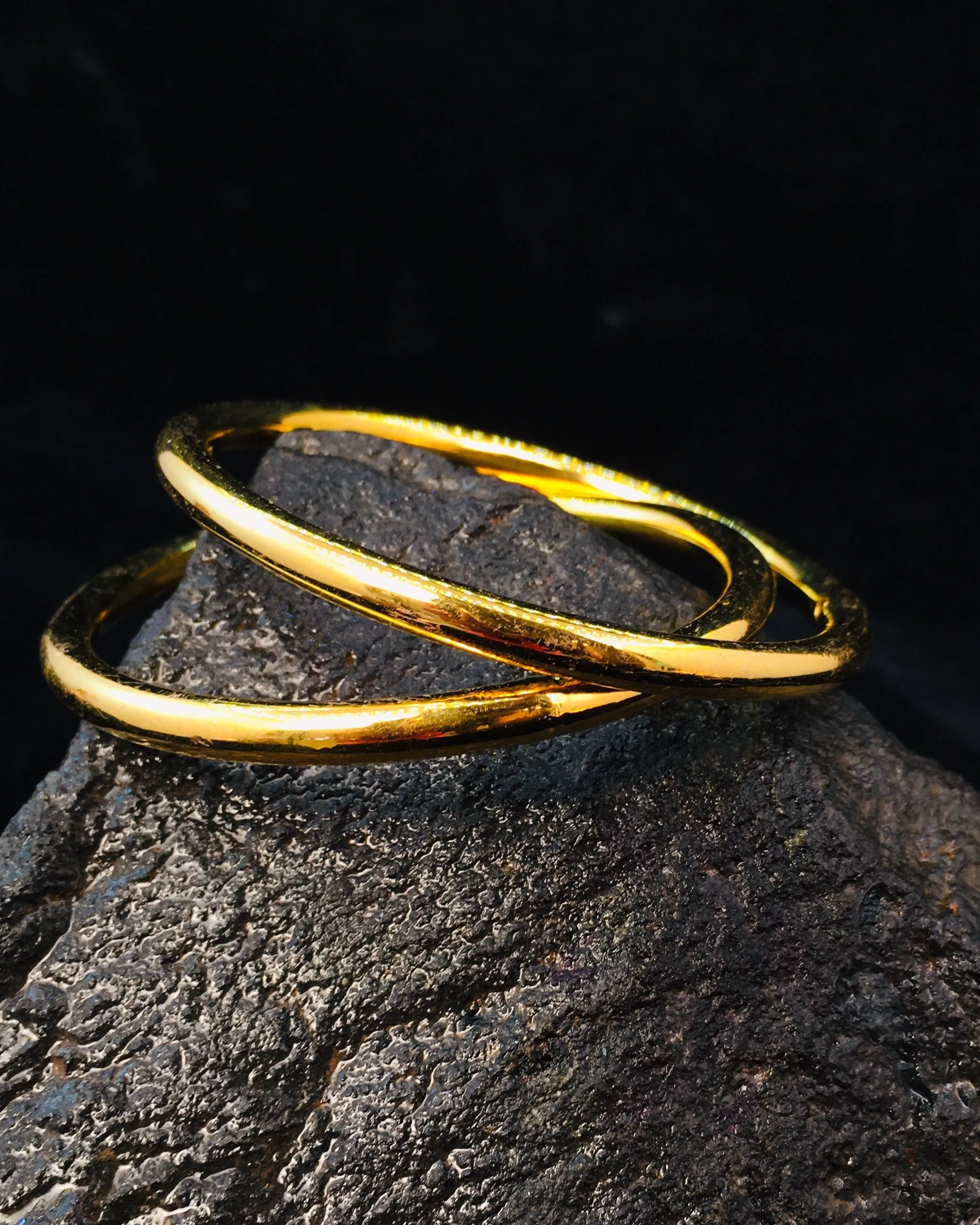 PLAIN GOLD PLATED BANGLES