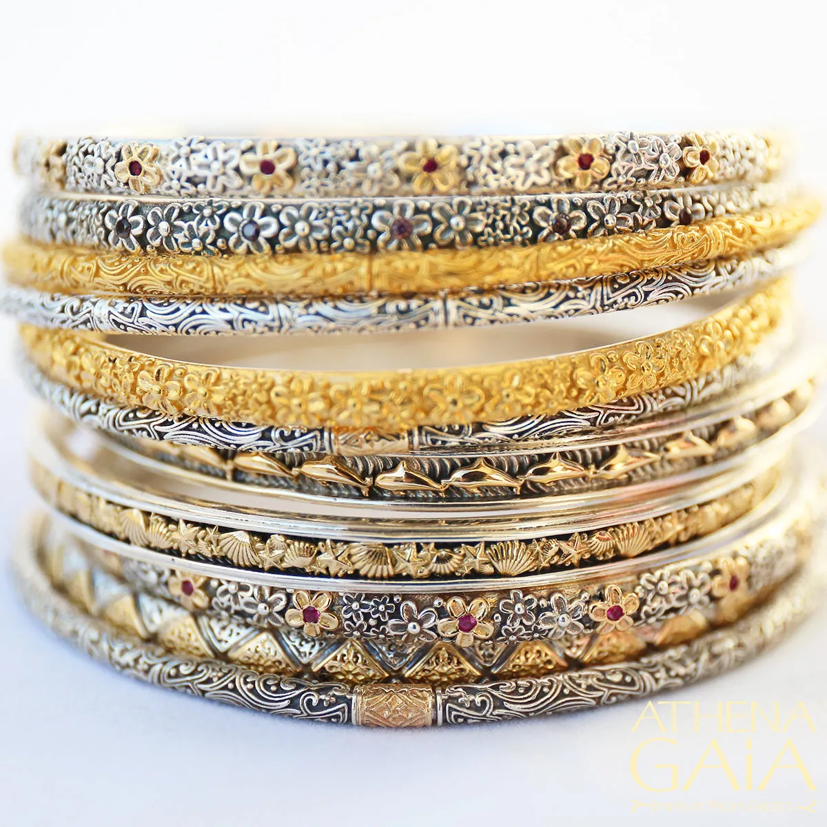 Seashells Thin Bangle Bracelet